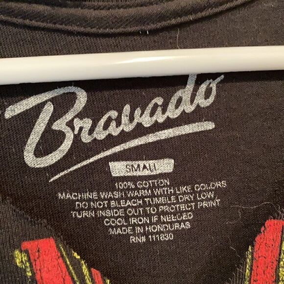 Guns N Roses Cross Graphic Black Short Sleeve t-shirt Small - Picture 4 of 5